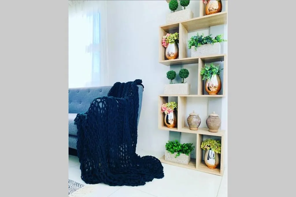Kasi Cottage: Modern, Luxury Township Accommodation! Port Elizabeth Vakantiehuis